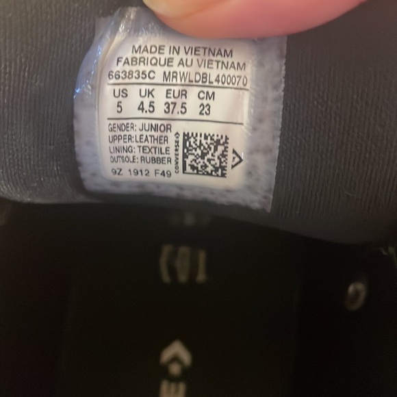 Big boy leather Converse size 5 - Picture 4 of 5